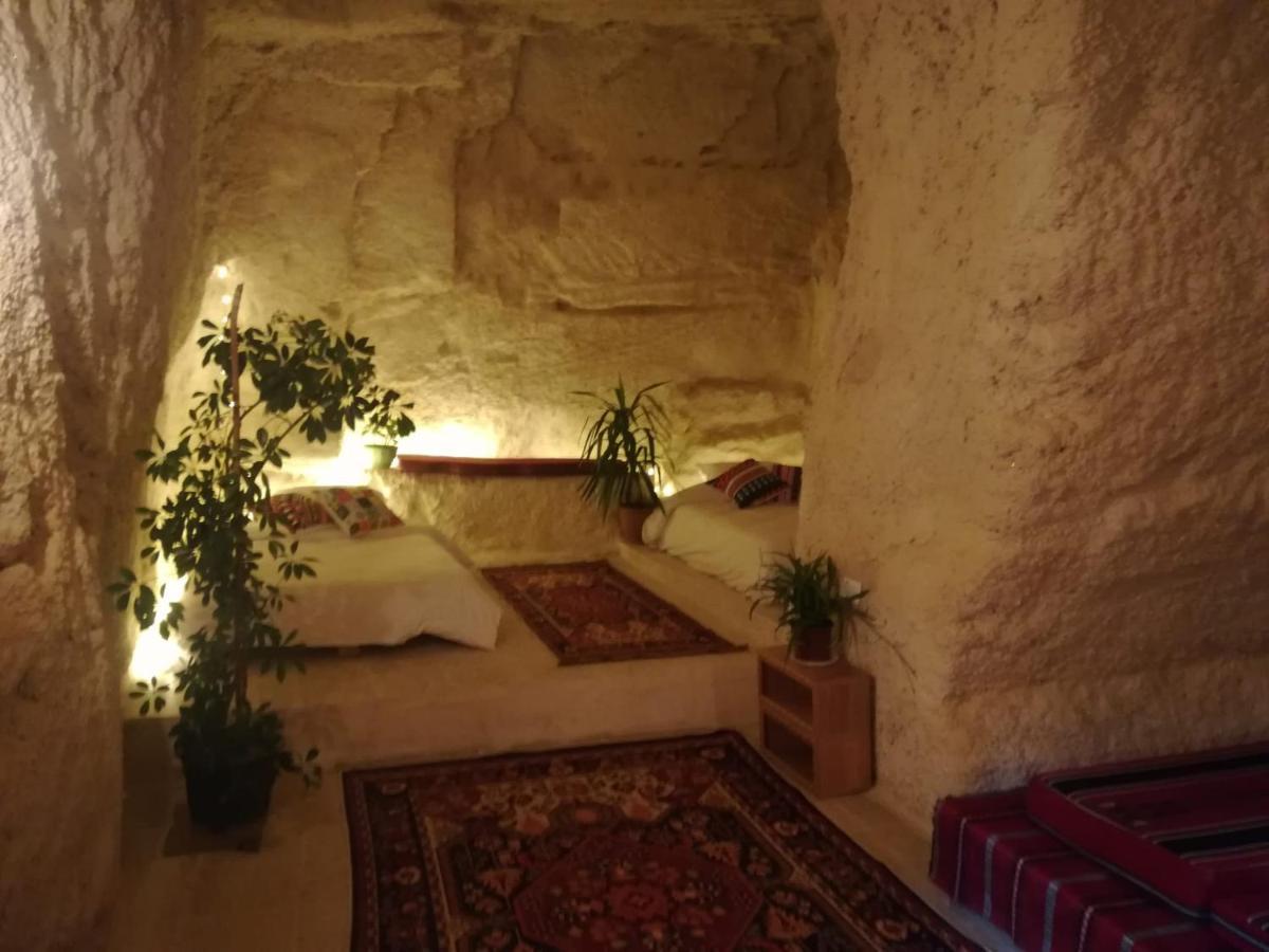 7 Caves Hotel Al Jayah Exterior photo