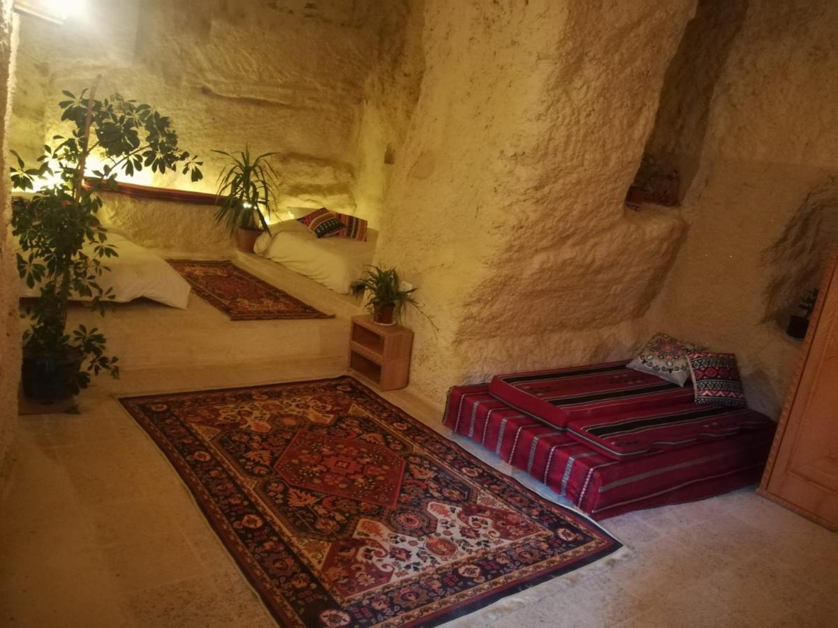 7 Caves Hotel Al Jayah Exterior photo