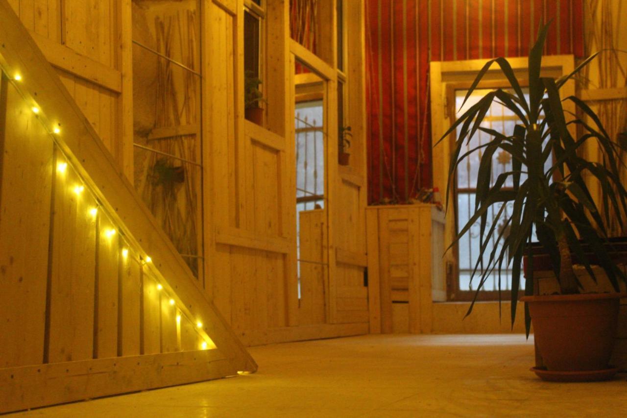 7 Caves Hotel Al Jayah Exterior photo
