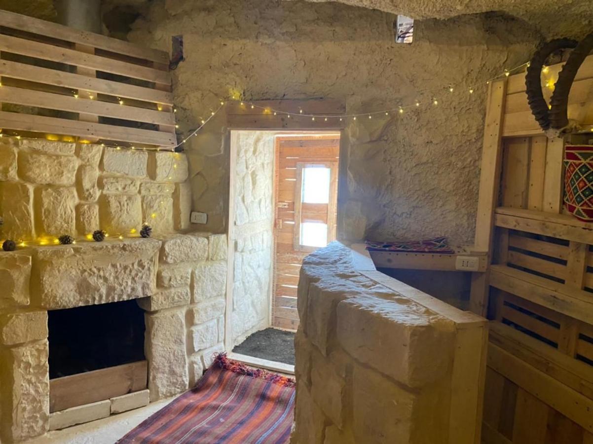 7 Caves Hotel Al Jayah Exterior photo